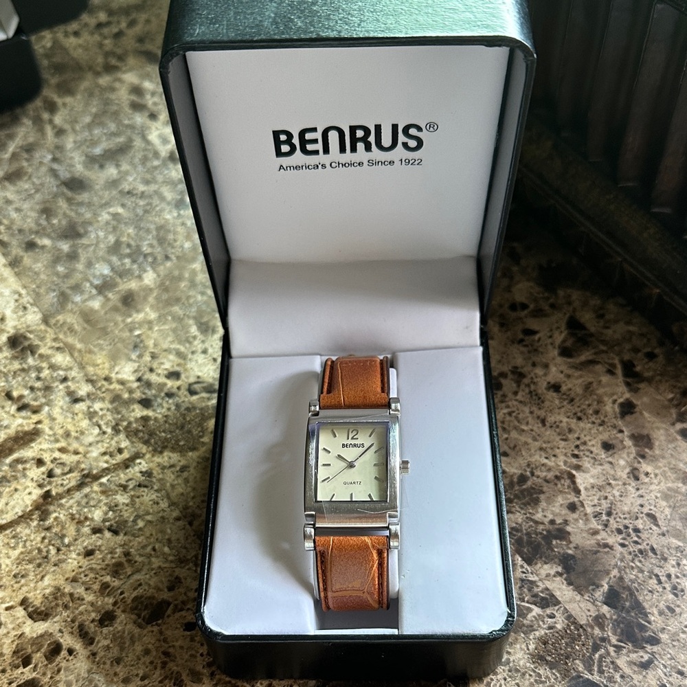 NWT BENRUS Men's Watch